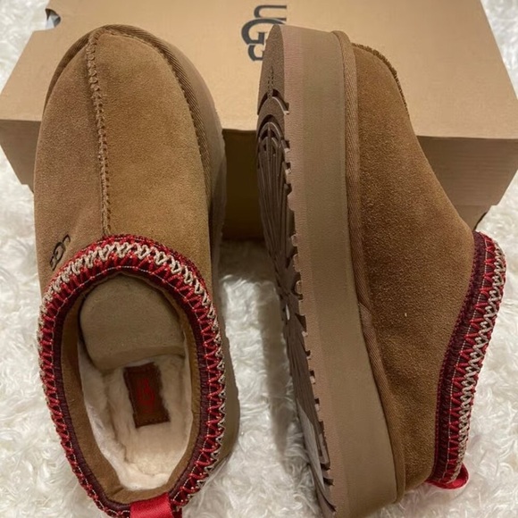 UGG Brown and Red Women's Shoes - Picture 2 of 6